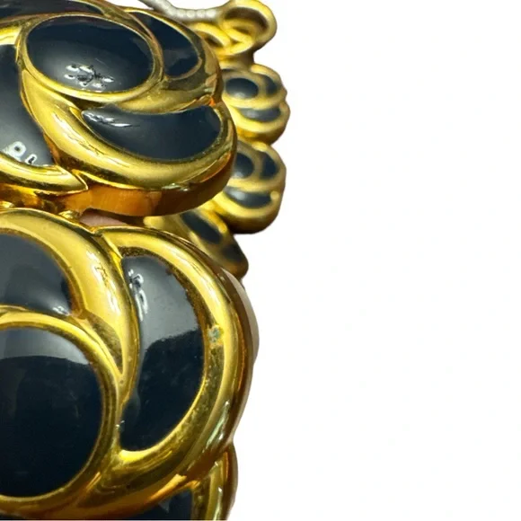 Vintage Goldtone Black Enamel Swirl Link Necklace - Picture 8 of 10